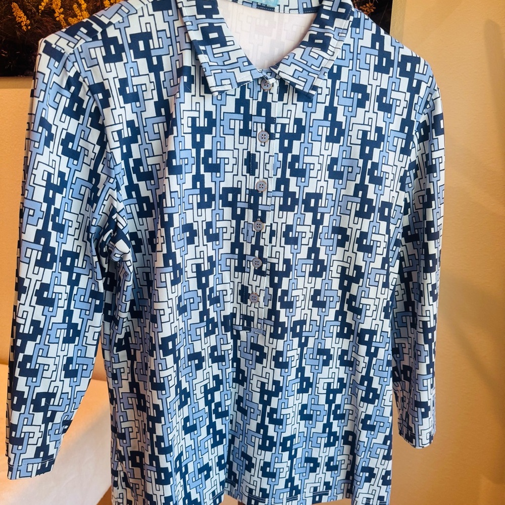 J. McLaughlin Navy and Light Blue Geometric Top
